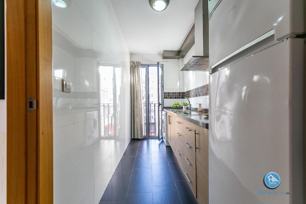 Premium Penthouse With Roof Terrace And Parking In Carlos Haya Malaga Ngoại thất bức ảnh